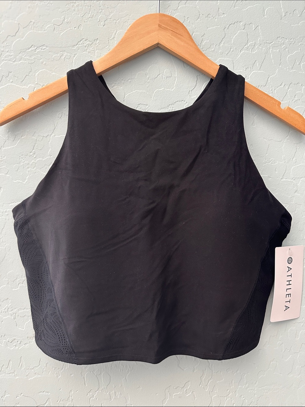 Athleta Conscious Lace Crop D-DD L